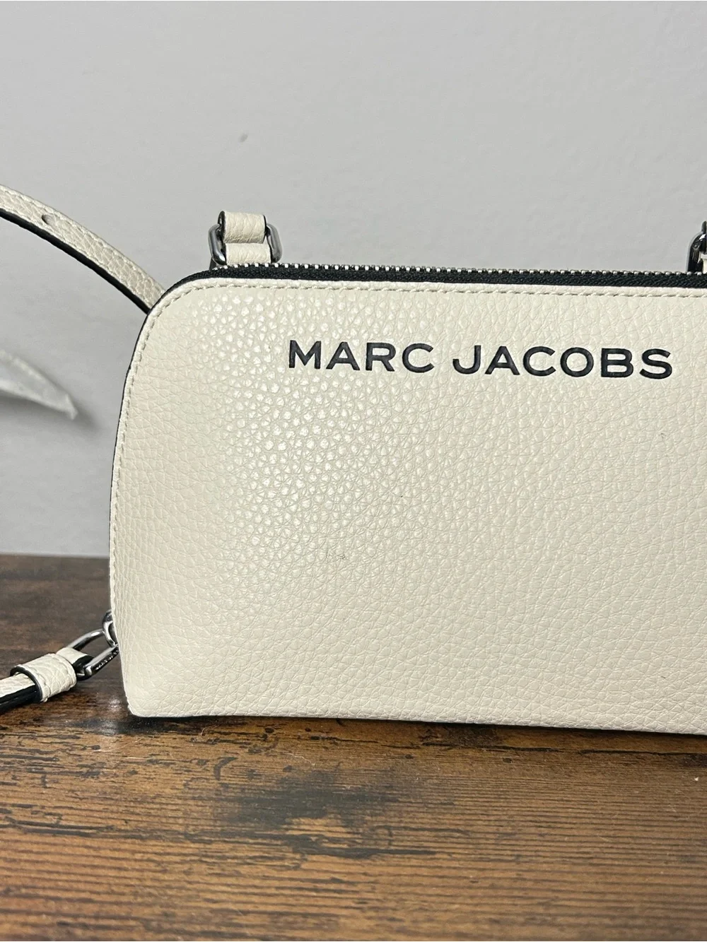 Marc Jacobs Cream Pebbled Leather Crossbody Bag